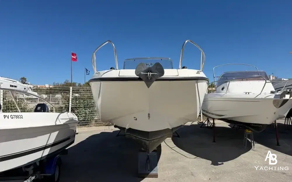 slider 2 Quicksilver 675 Open
