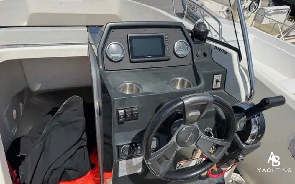 slider 5 Quicksilver 675 Open