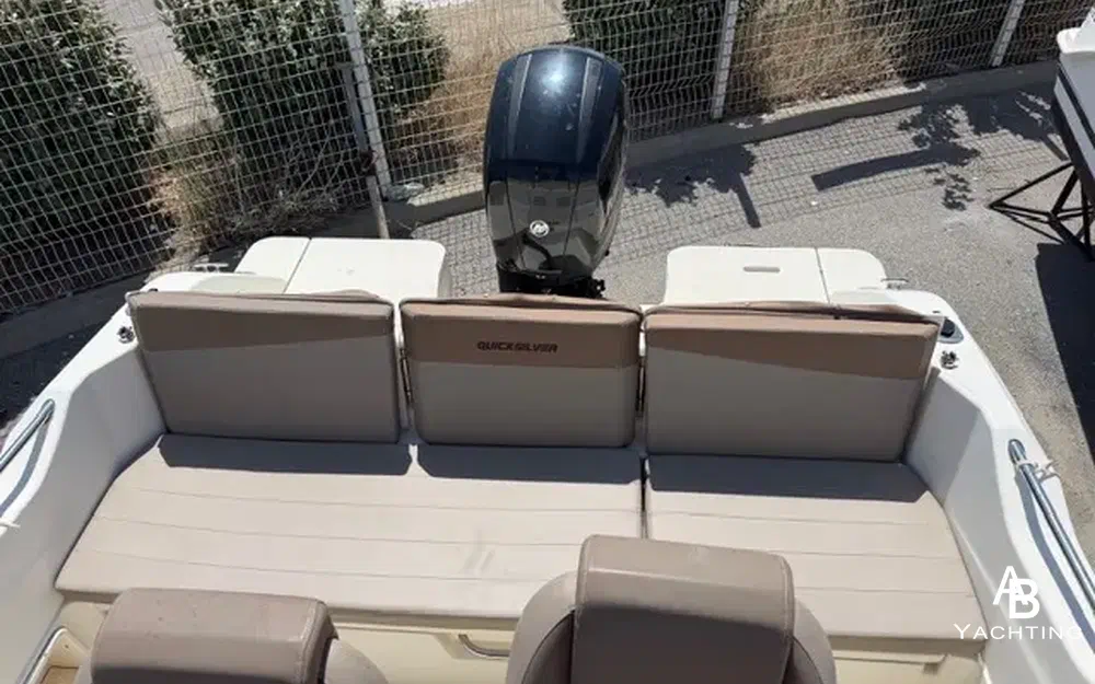 slider 6 Quicksilver 675 Open