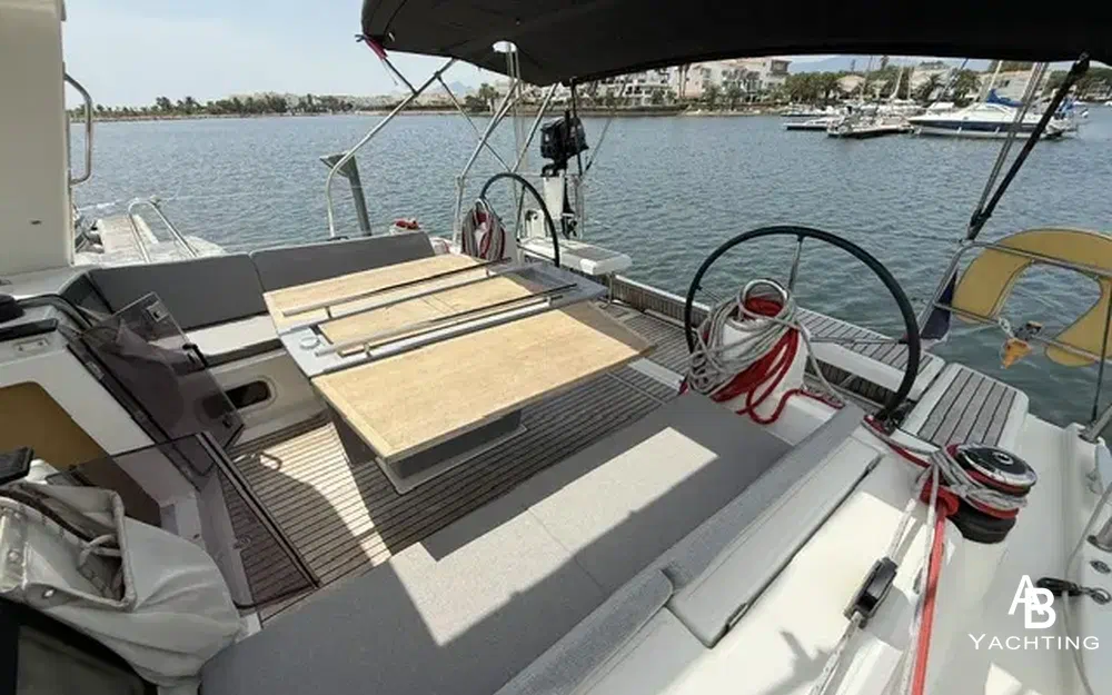 slider 5 Beneteau Oceanis 41.1