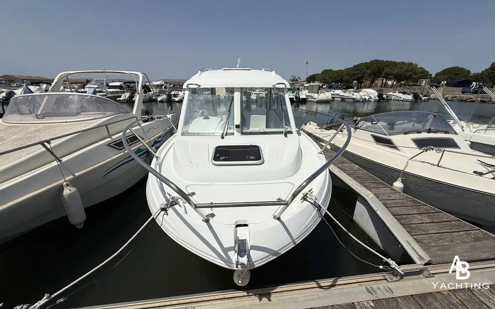 slider 0 Beneteau Antares 580