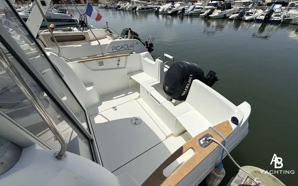 slider 2 Beneteau Antares 580