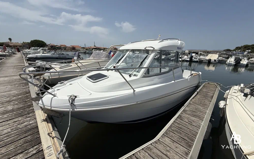 slider 7 Beneteau Antares 580