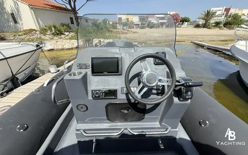 slider 6 Zodiac Medline 7.5