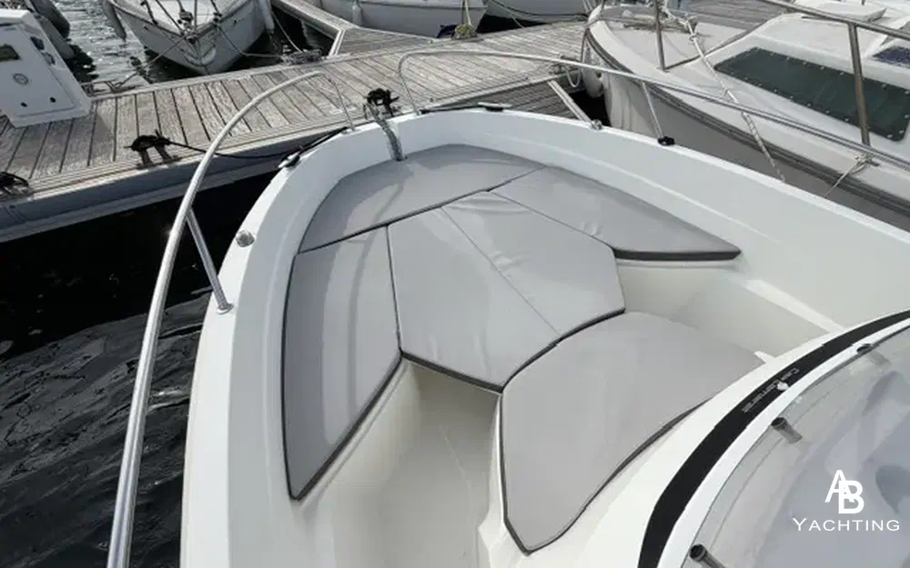 slider 4 Jeanneau Cap Camarat 5.5 CC Serie 2