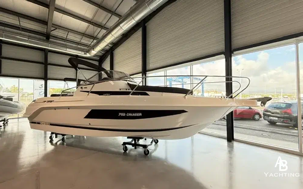 slider 0 B2 Marine Cap Ferret 752 Cruiser