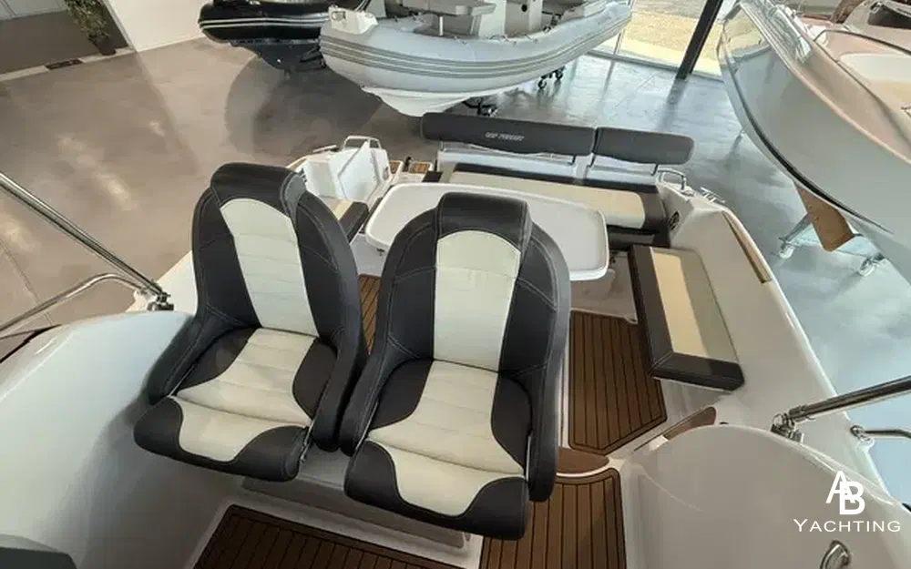 slider 5 B2 Marine Cap Ferret 752 Cruiser