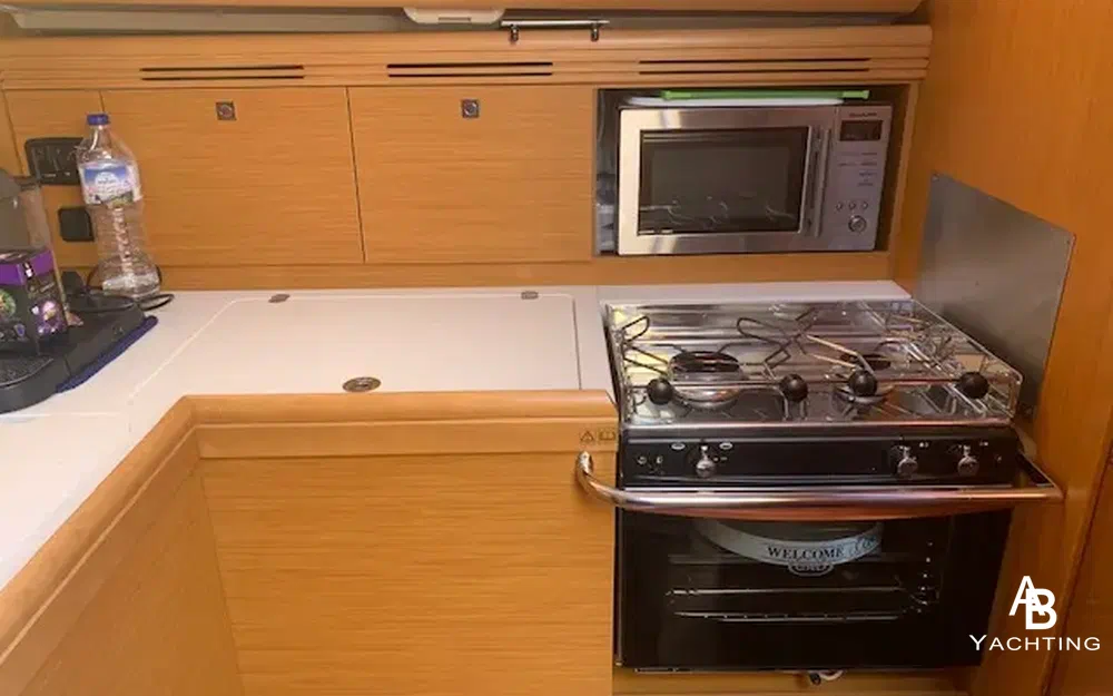 slider 12 Jeanneau Sun Odyssey 39 DS
