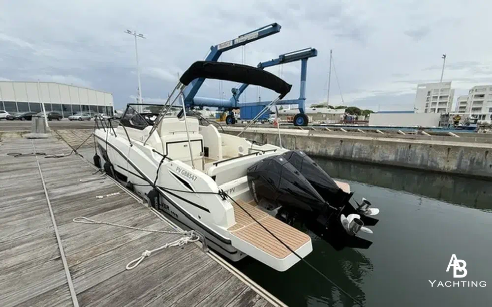 slider 4 Quicksilver Activ 875 Sundeck