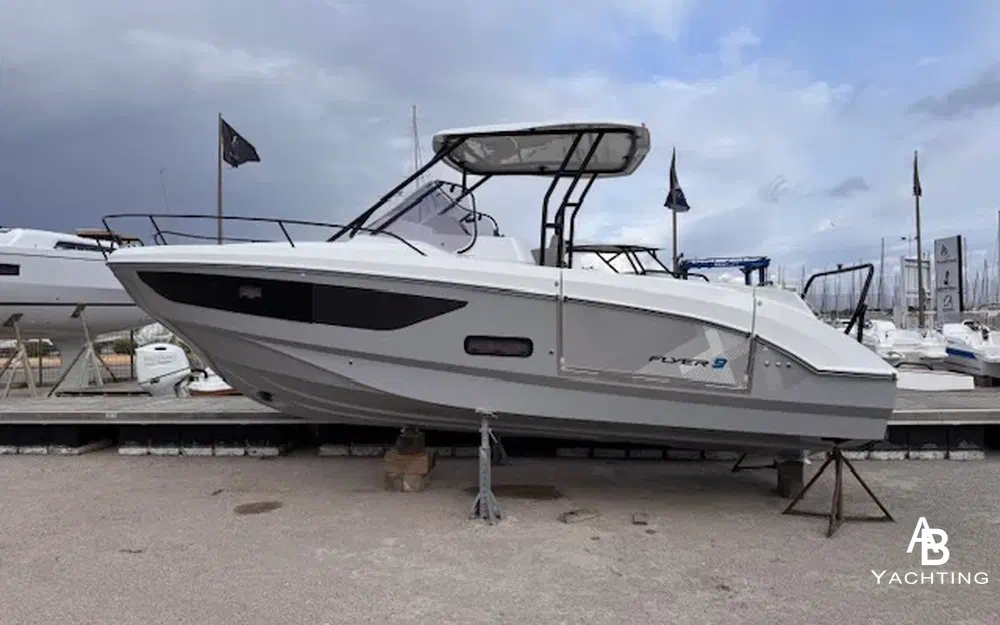 slider 0 Beneteau Flyer 9 Sundeck