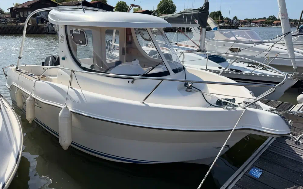 Quicksilver Pilothouse 580