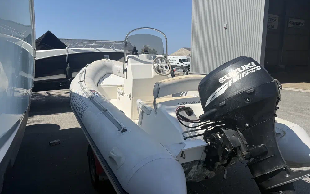 Bombard Explorer 480 SB