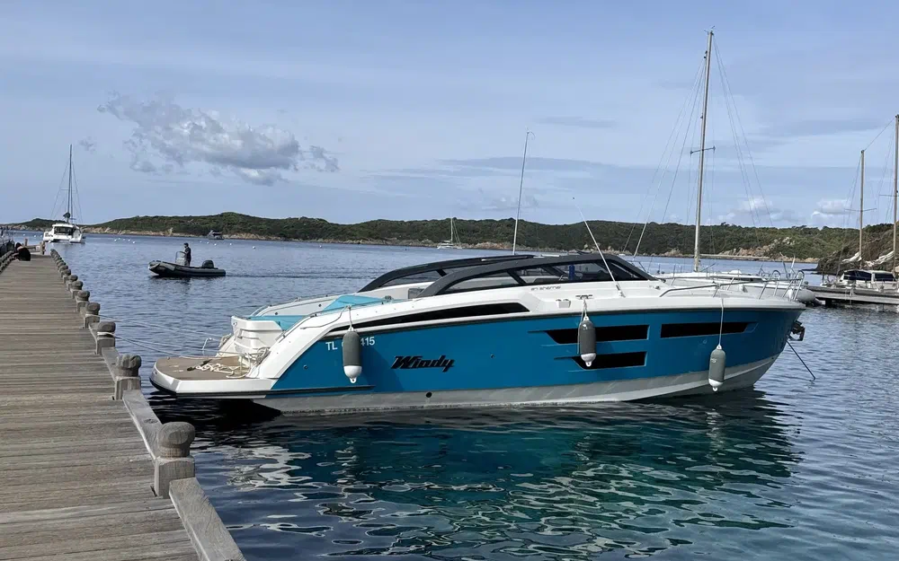 Windy Shamal 37
