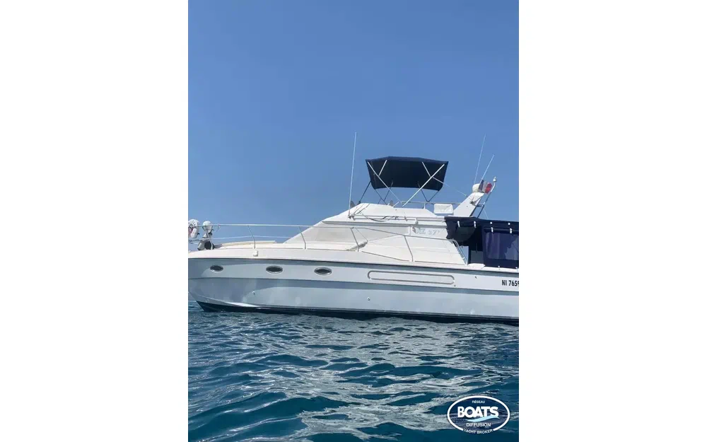 Azimut  37 Fly