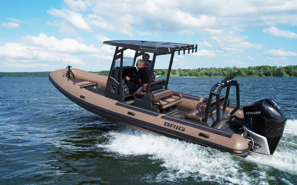 Brig Navigator 26