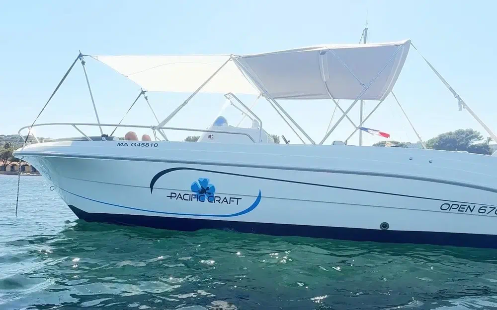 Pacific Craft  670 Open