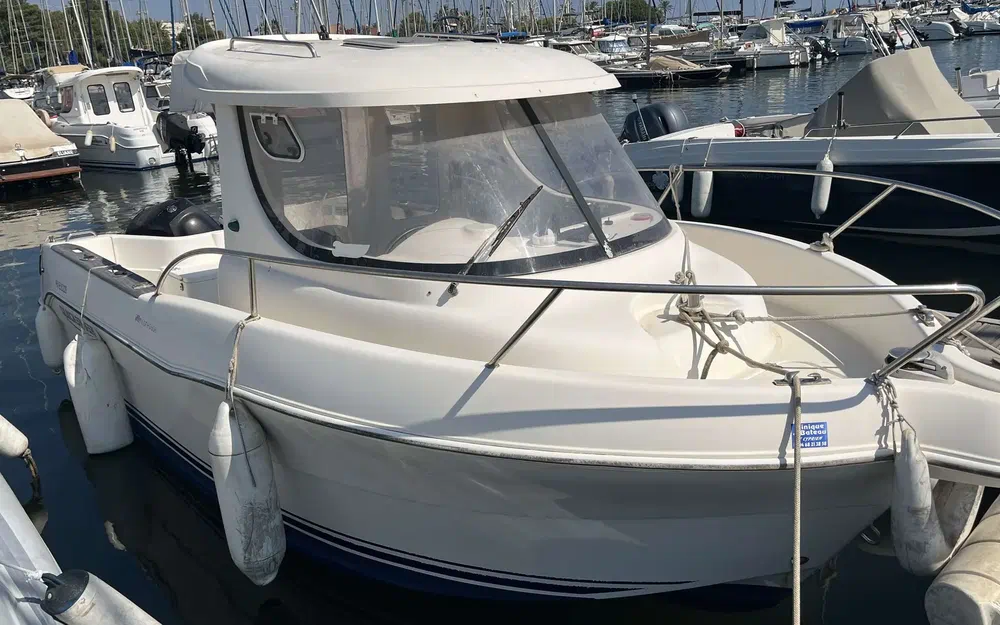 Quicksilver  640 Pilothouse