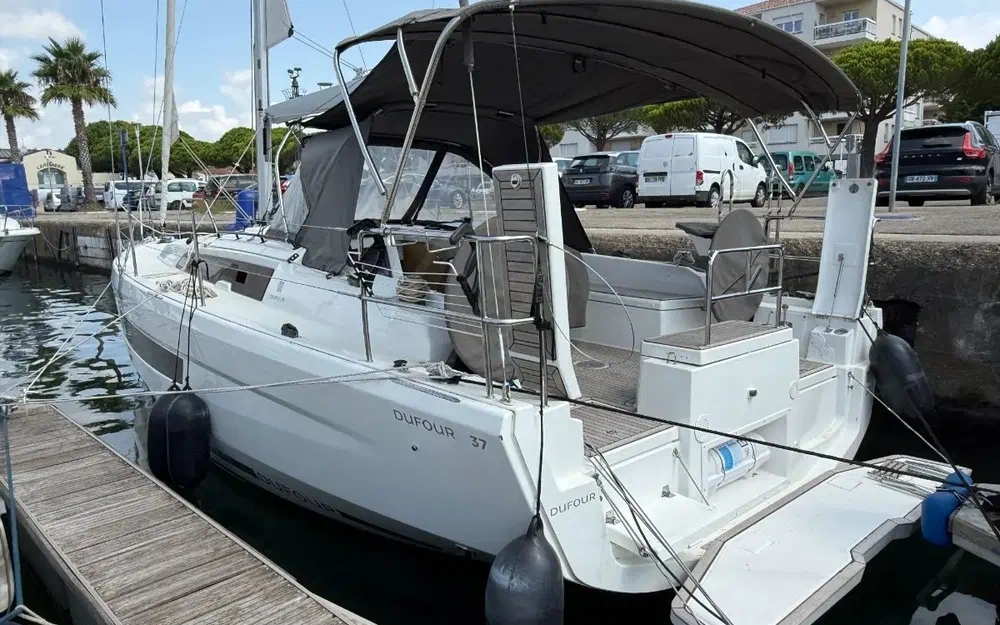 Dufour 37