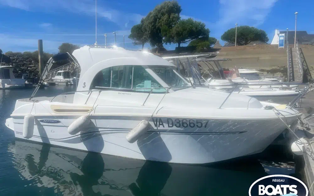Beneteau Antares 6