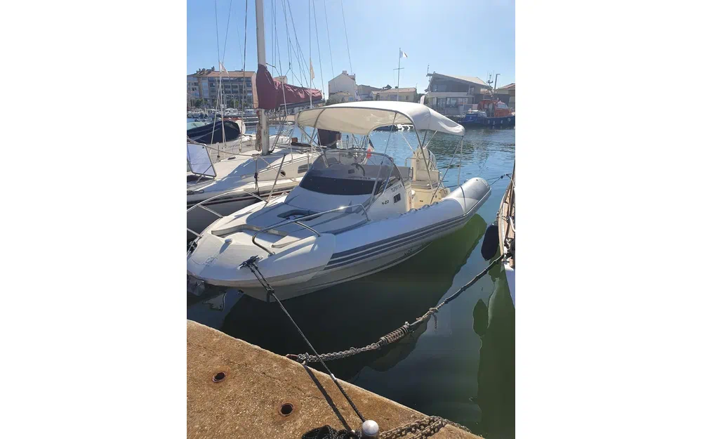 Zodiac N-ZO 700 Cabin