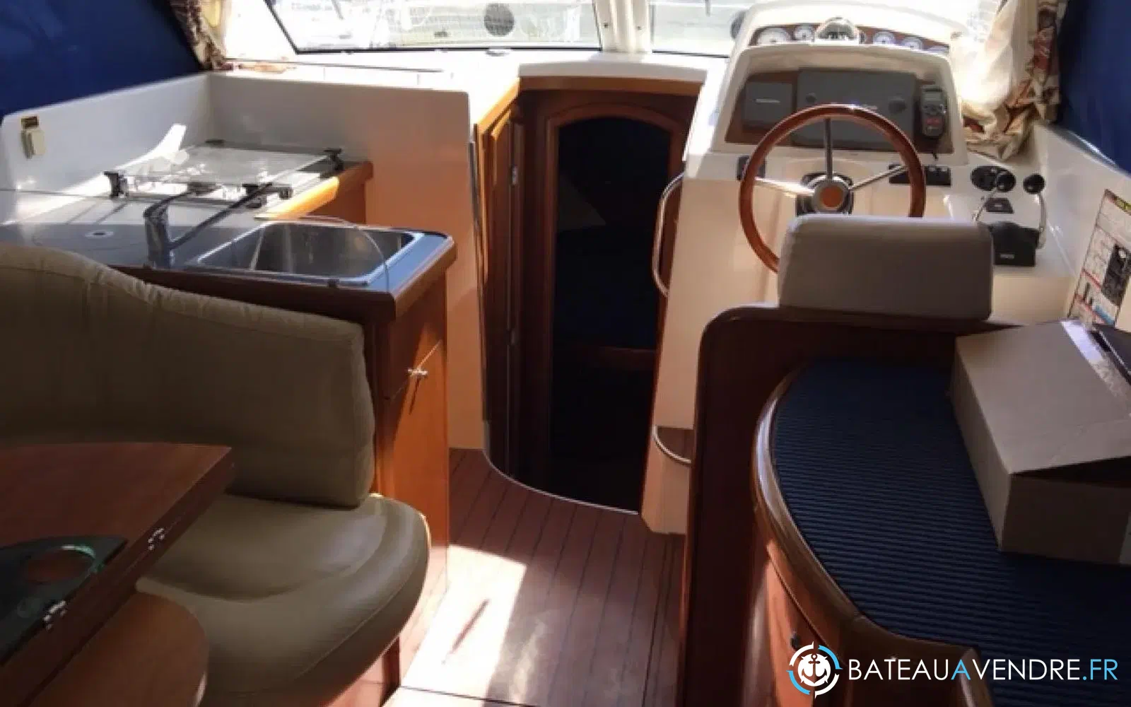 slider 1 Beneteau Antares 980 Fly