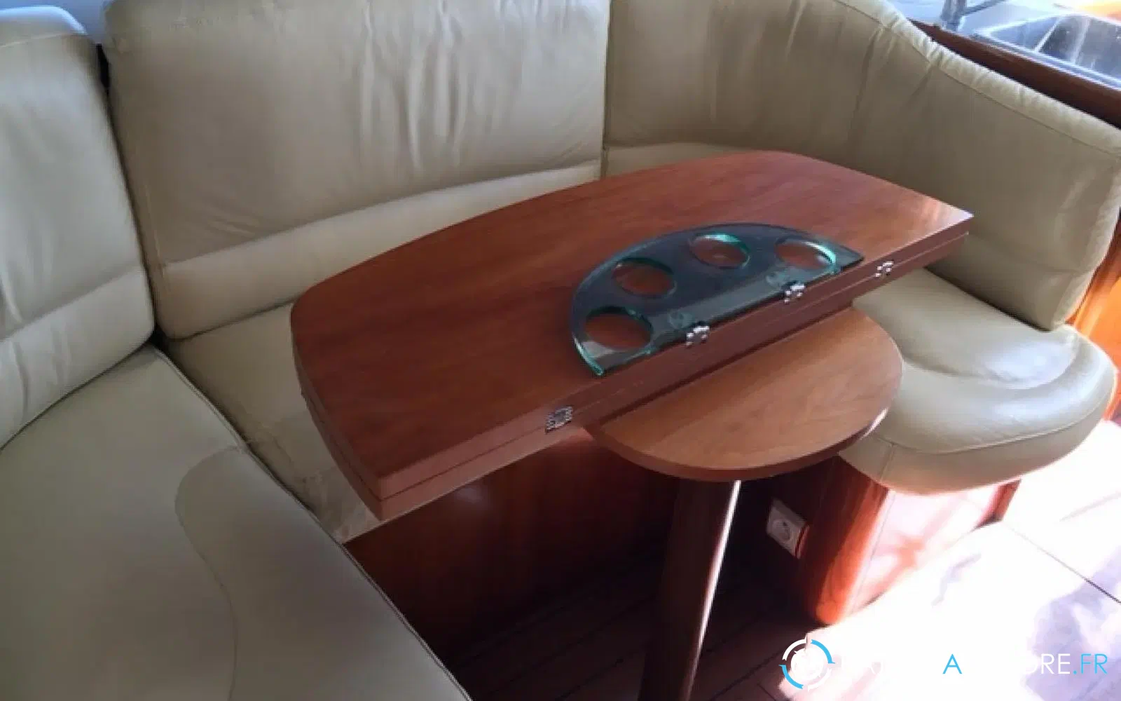 slider 3 Beneteau Antares 980 Fly