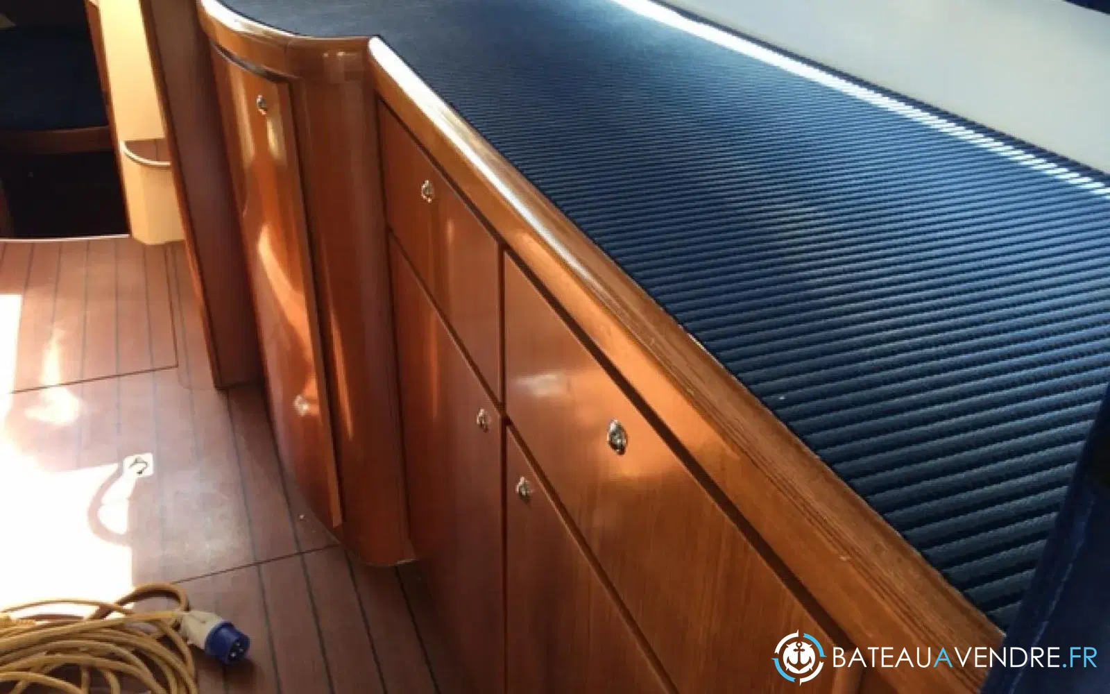 slider 4 Beneteau Antares 980 Fly