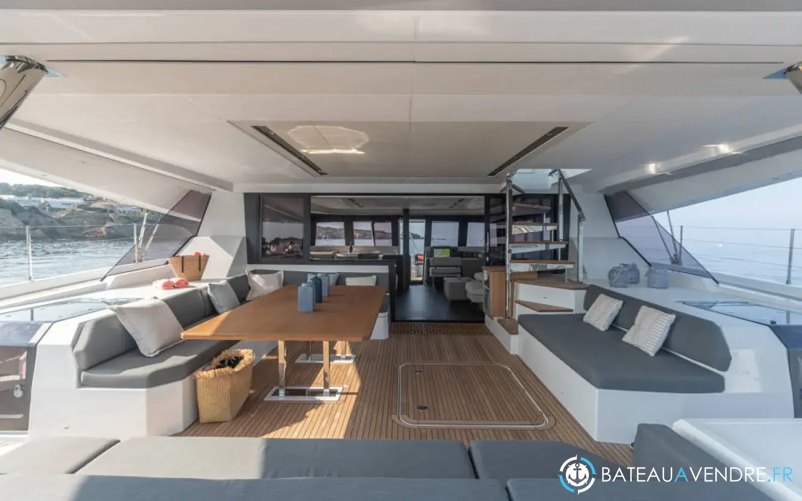 slider 10 Fountaine Pajot Samana 59