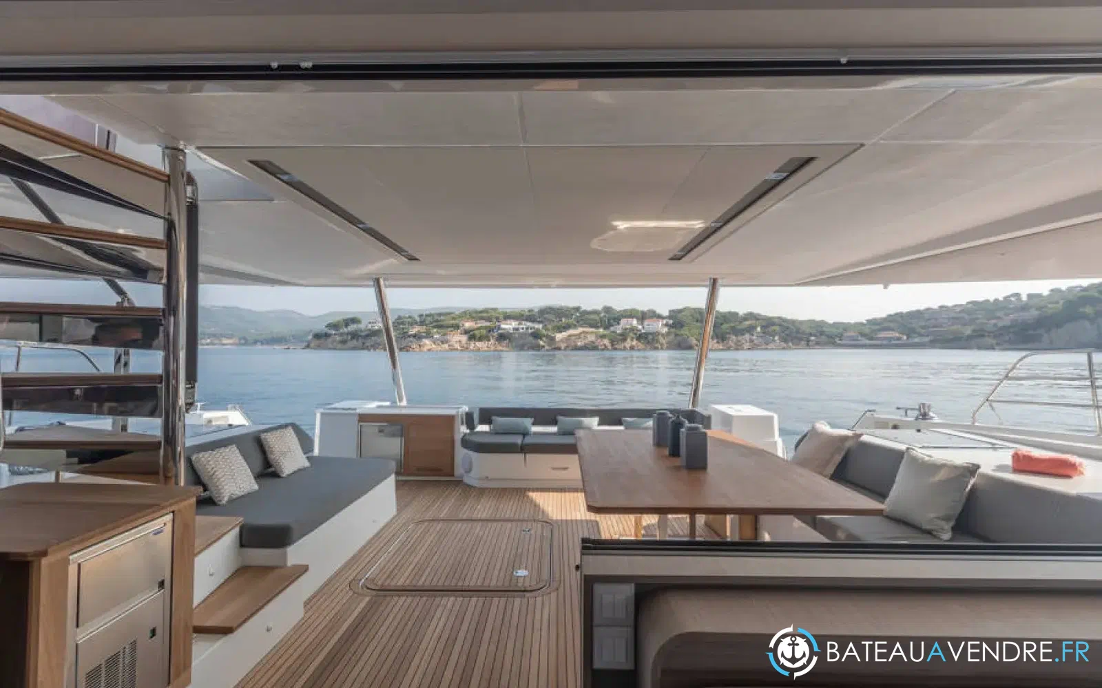 slider 13 Fountaine Pajot Samana 59