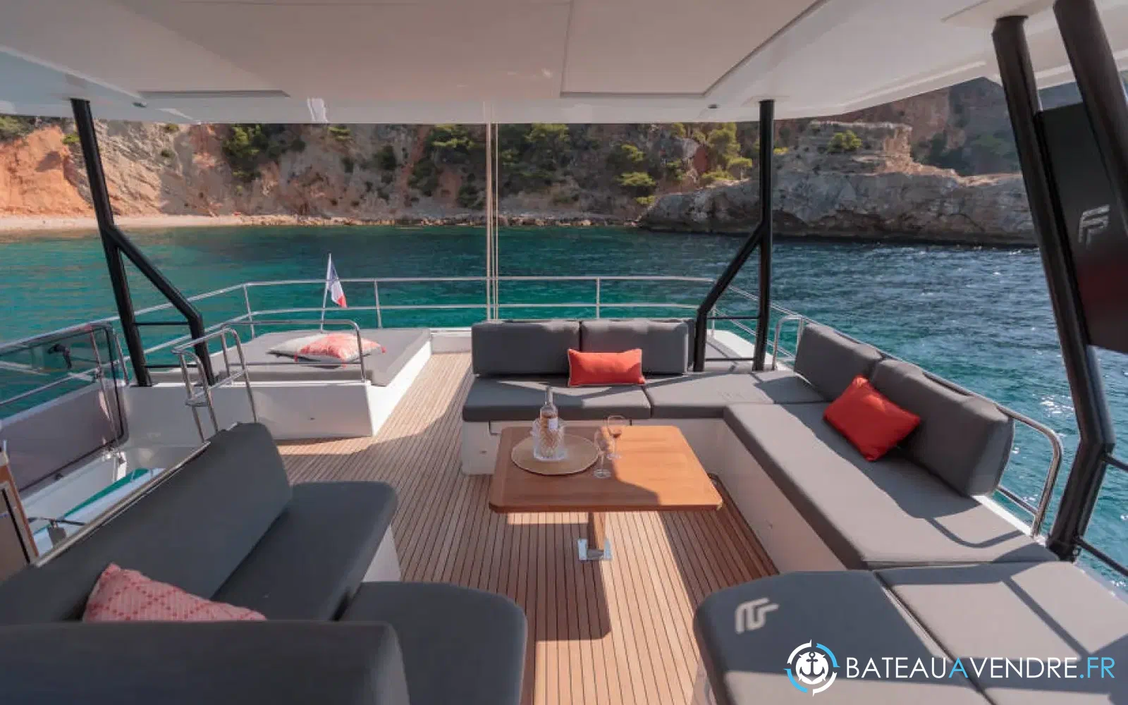 slider 17 Fountaine Pajot Samana 59