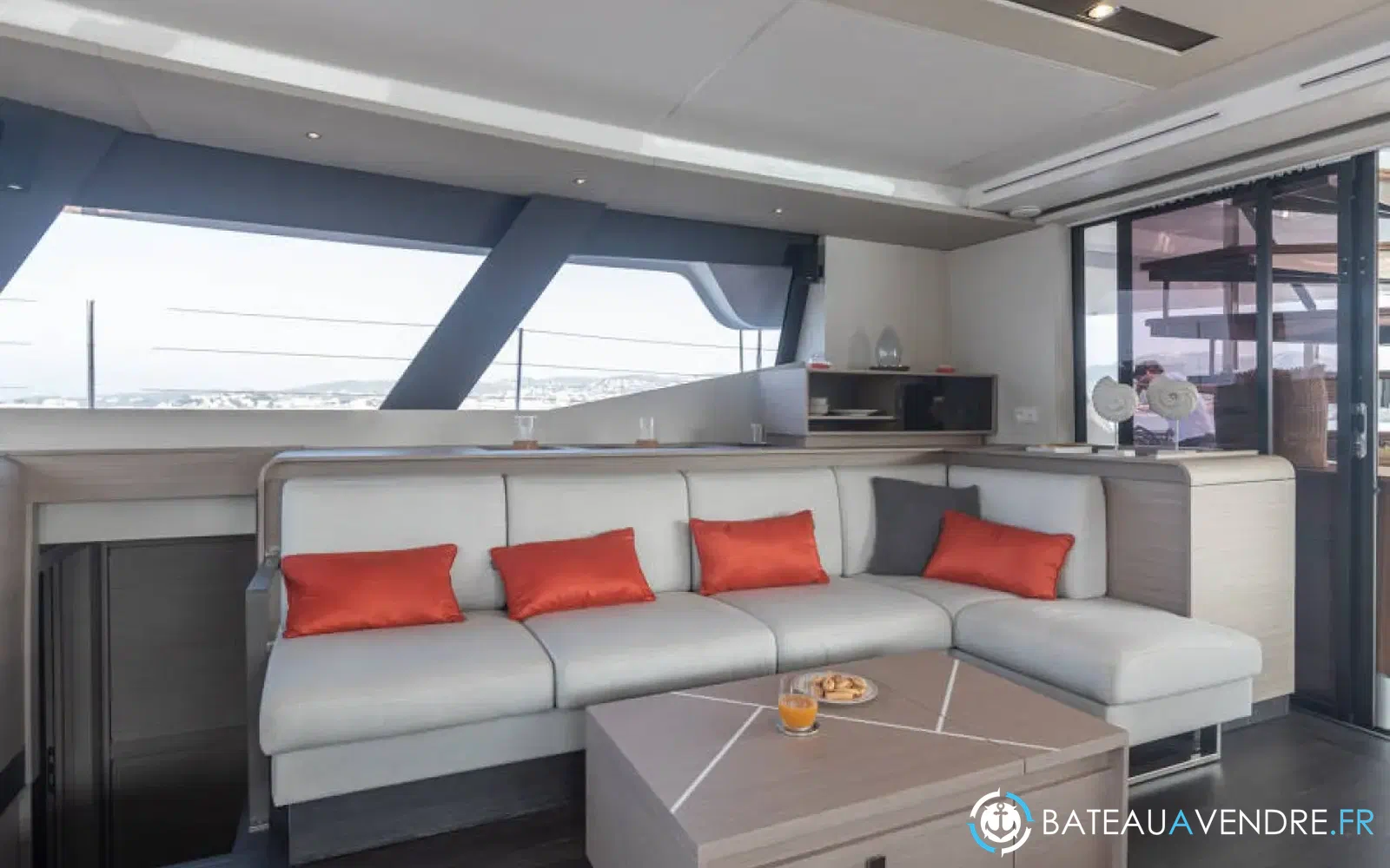 slider 25 Fountaine Pajot Samana 59