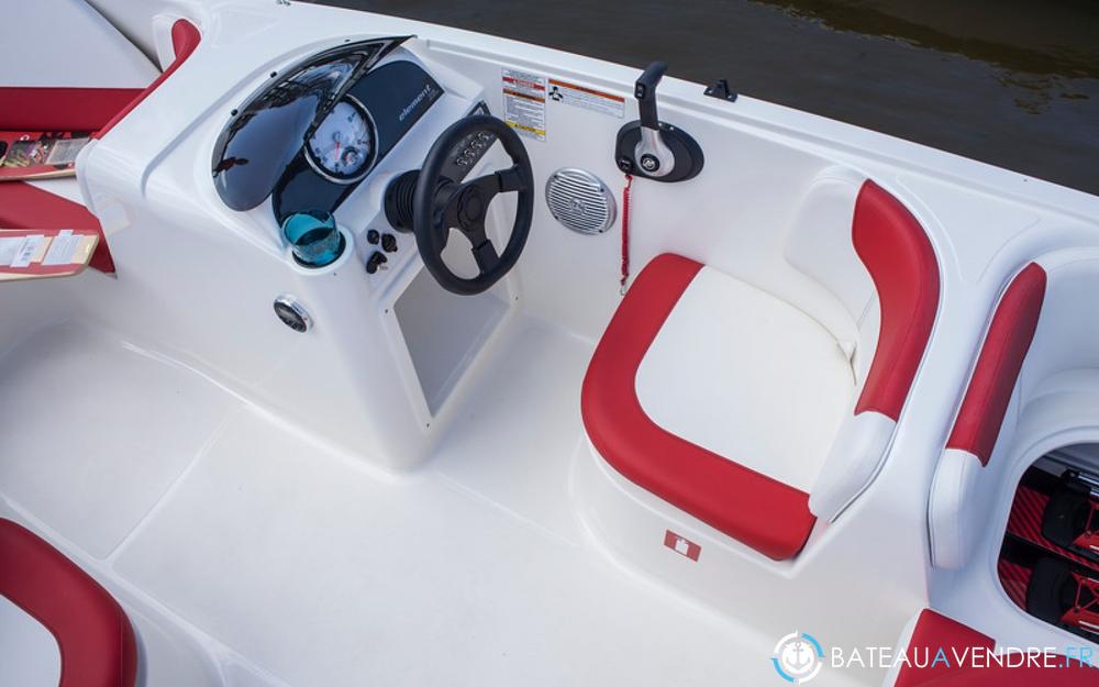 Bayliner Element M17 interieur photo 5