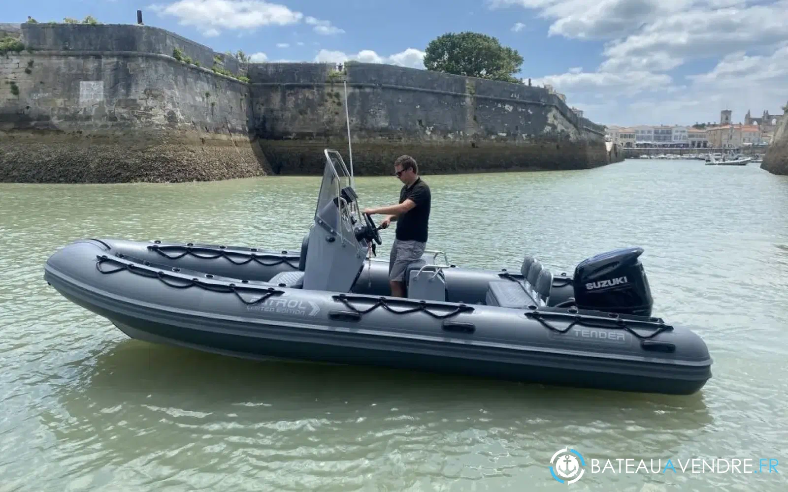 slider 0 3D Tender Patrol 600