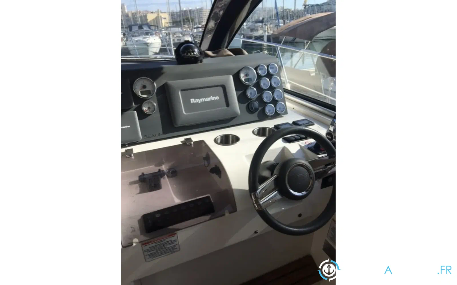 slider 3 Sealine C35