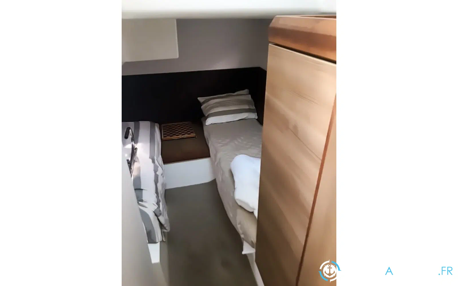 slider 8 Sealine C35