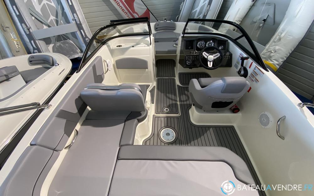 Bayliner VR5 OB interieur photo 3