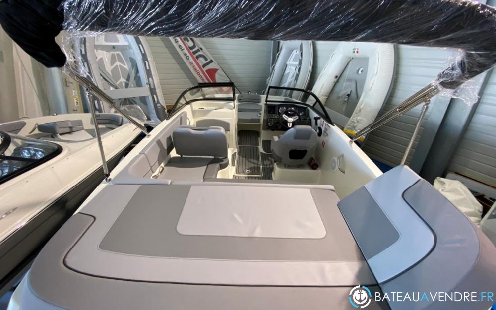 Bayliner VR5 OB interieur photo 4