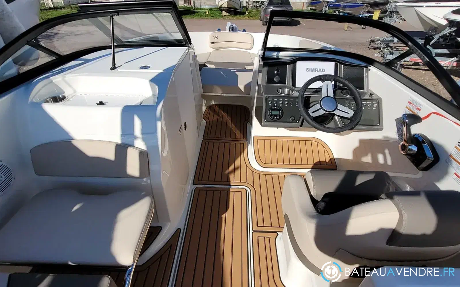 slider 0 Bayliner VR6 OB