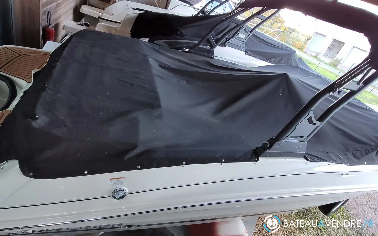 slider 10 Bayliner VR6 OB
