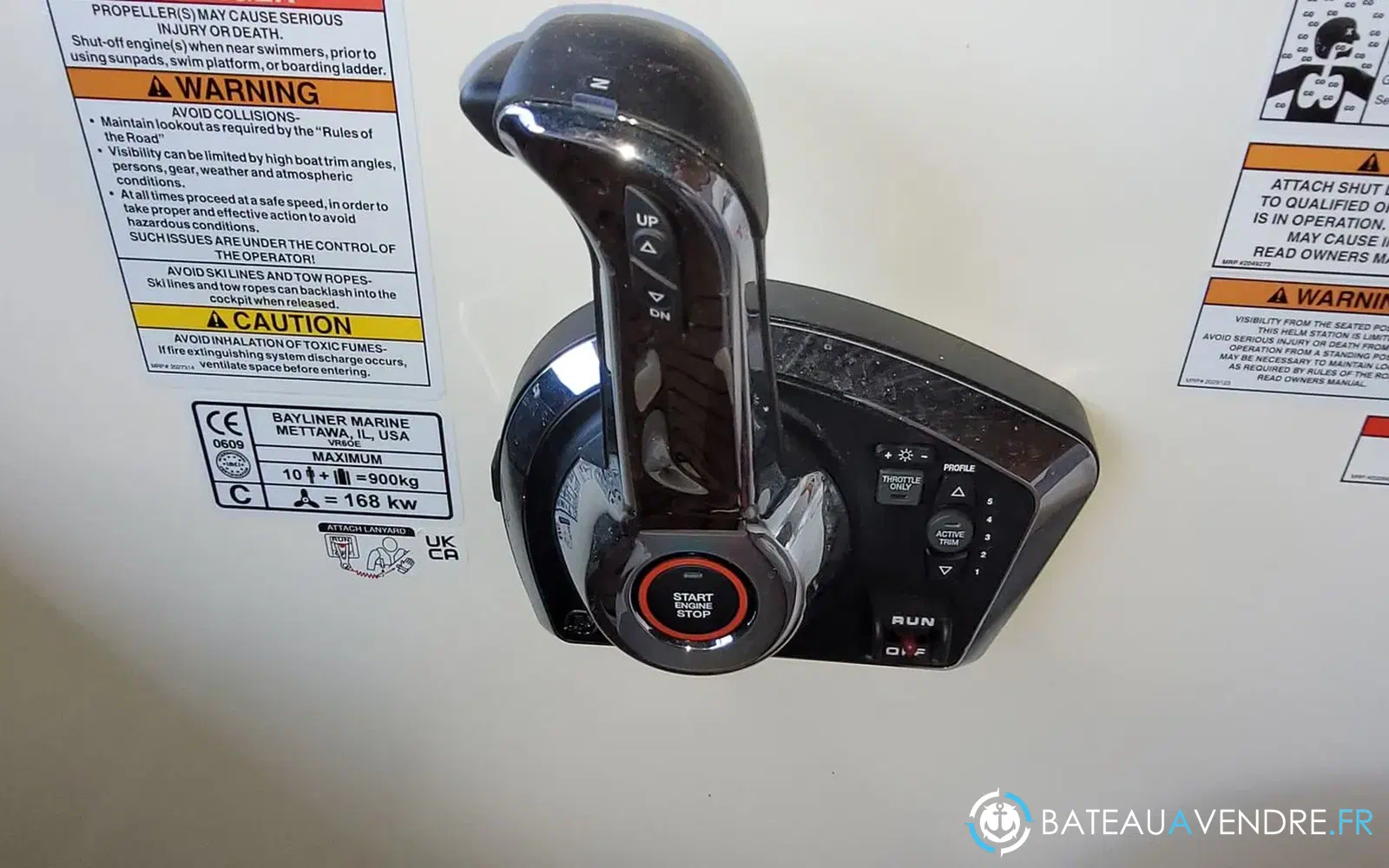 slider 15 Bayliner VR6 OB