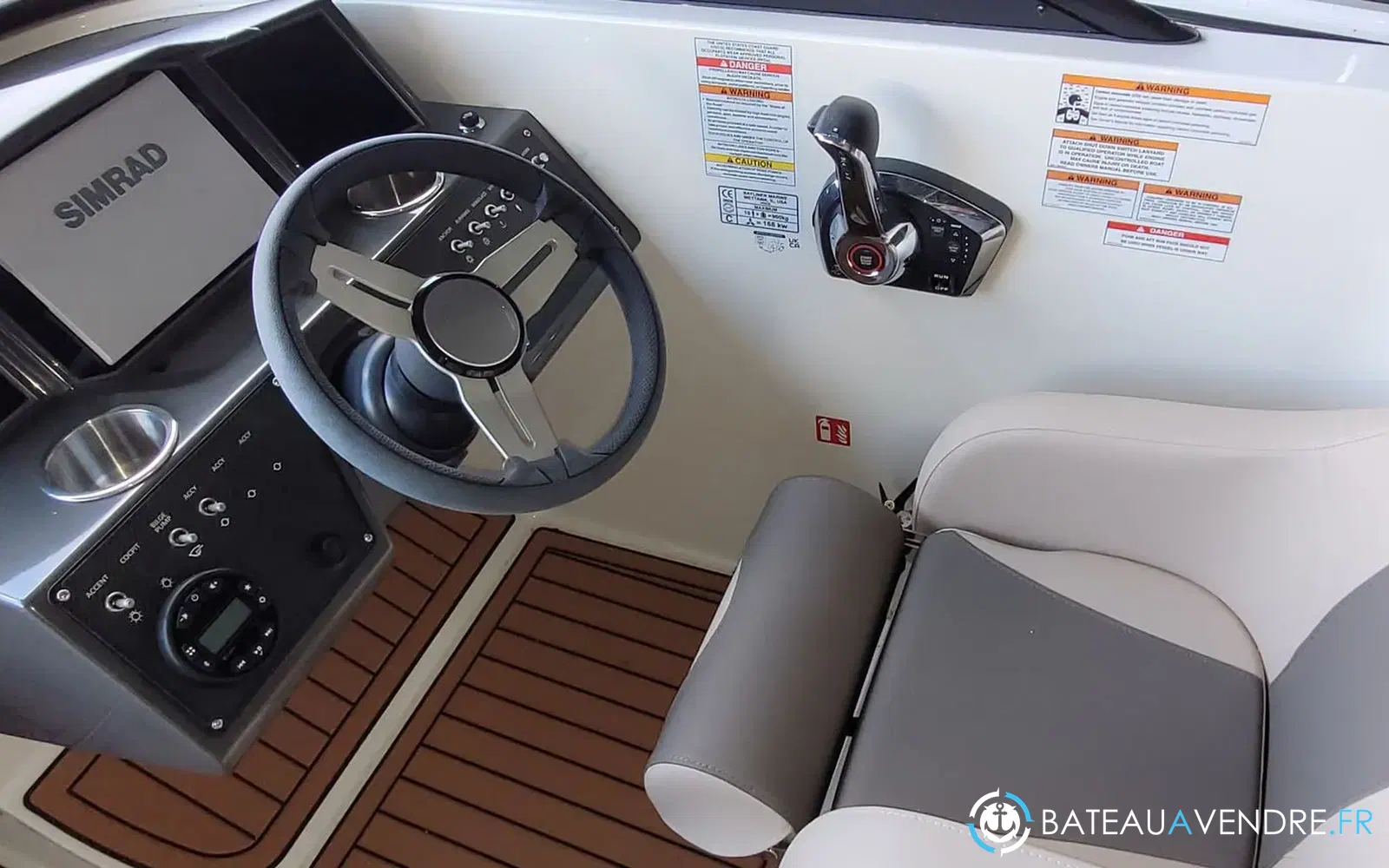 slider 16 Bayliner VR6 OB