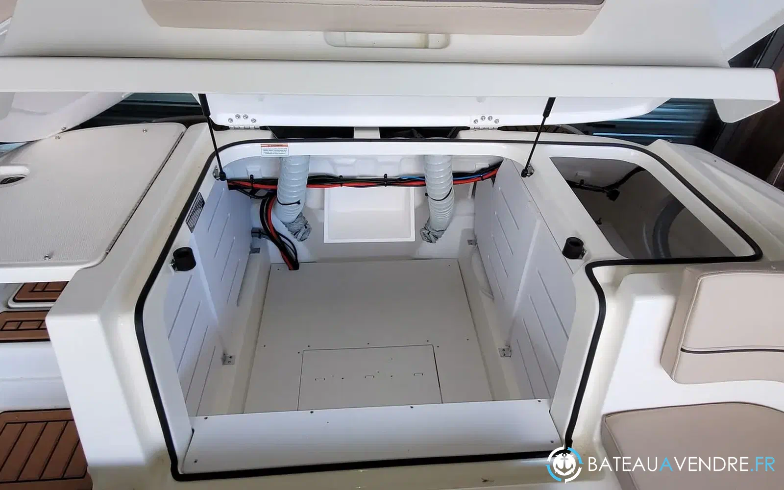 slider 25 Bayliner VR6 OB