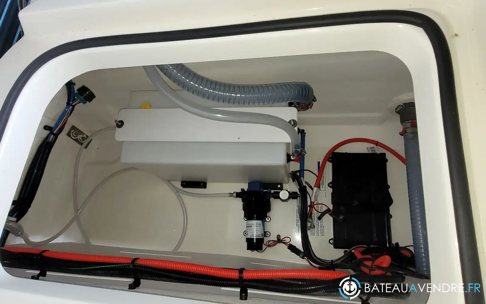 slider 26 Bayliner VR6 OB