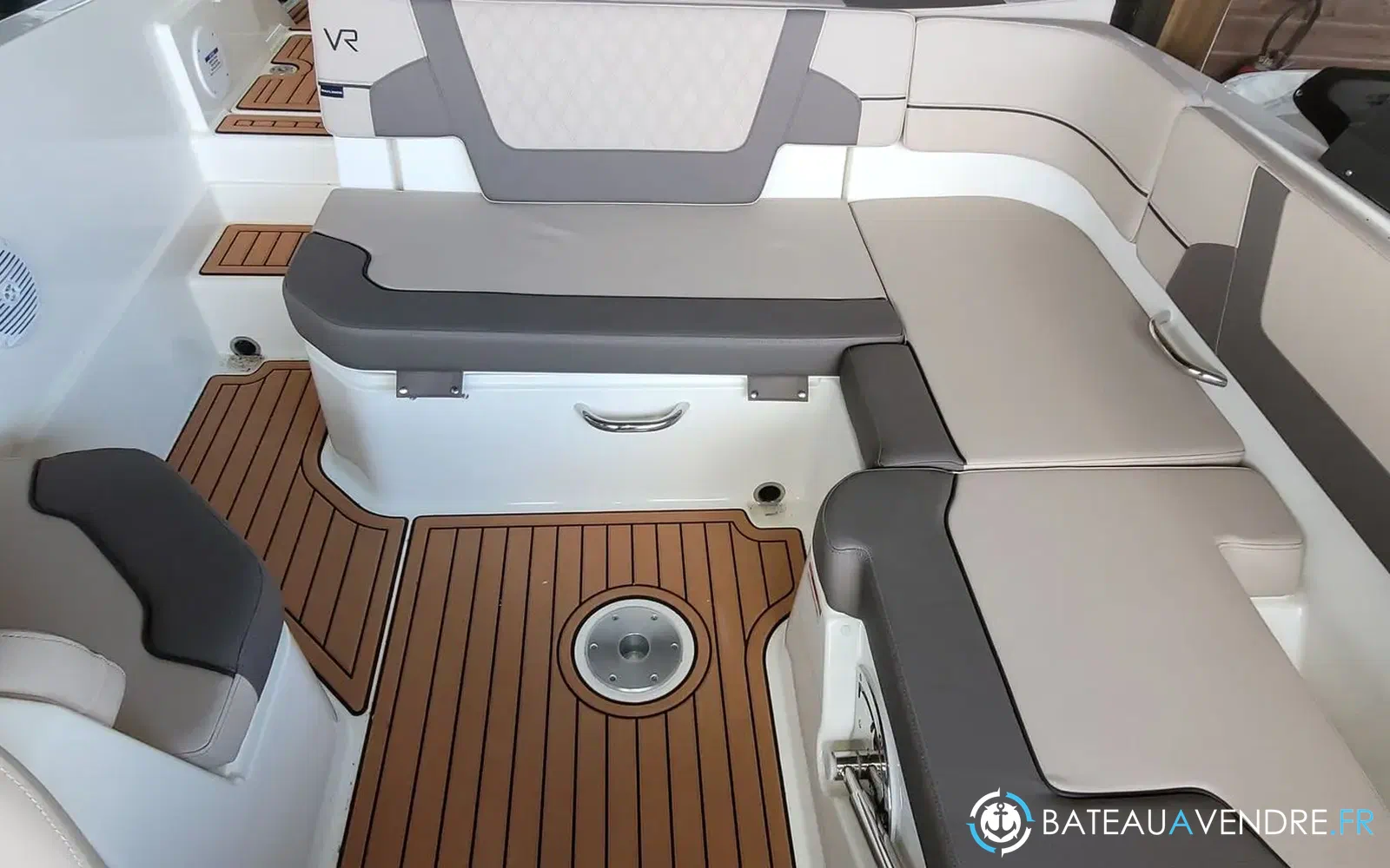 slider 35 Bayliner VR6 OB