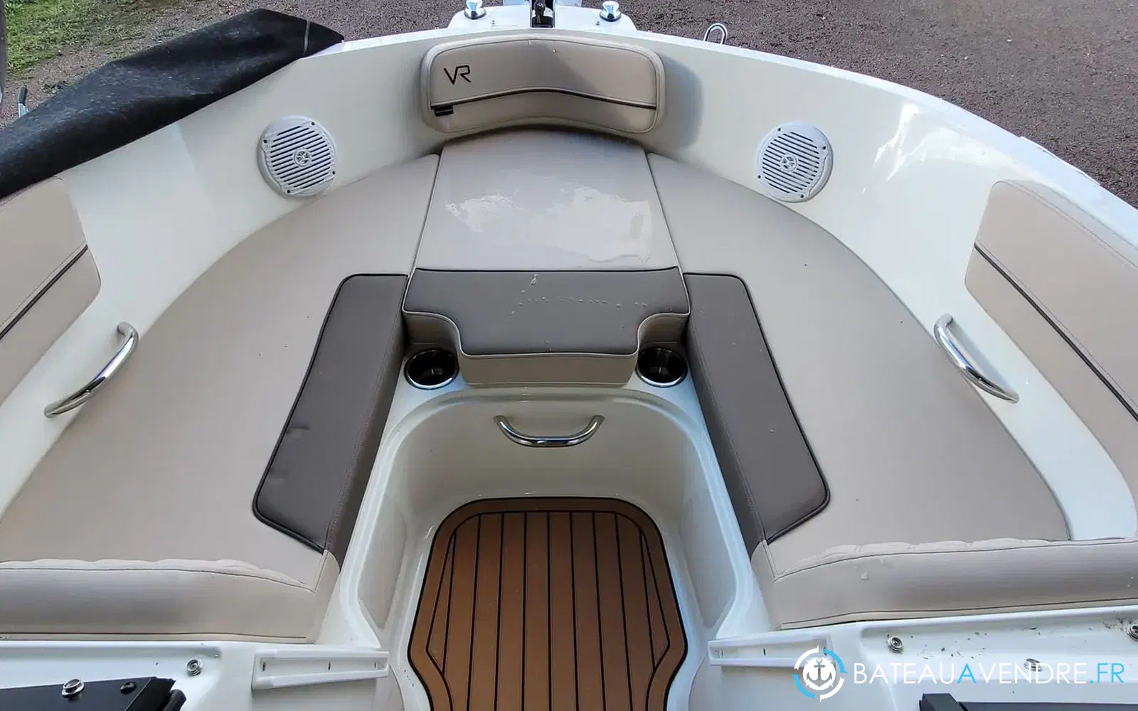 slider 38 Bayliner VR6 OB