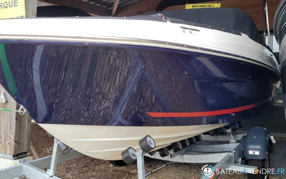 Bayliner VR4 OB exterieur photo de présentation