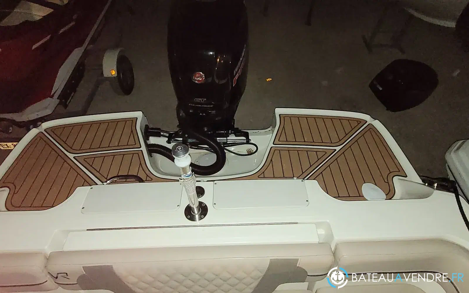 slider 10 Bayliner VR4 OB