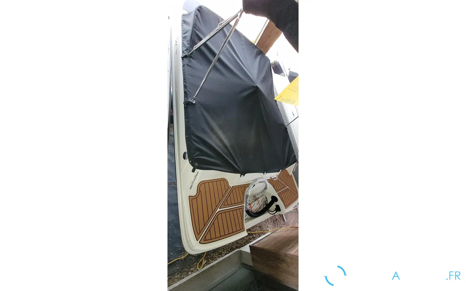slider 3 Bayliner VR4 OB