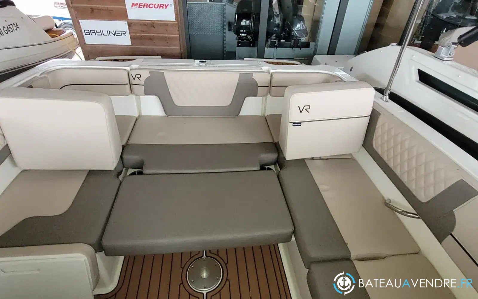 slider 4 Bayliner VR4 OB