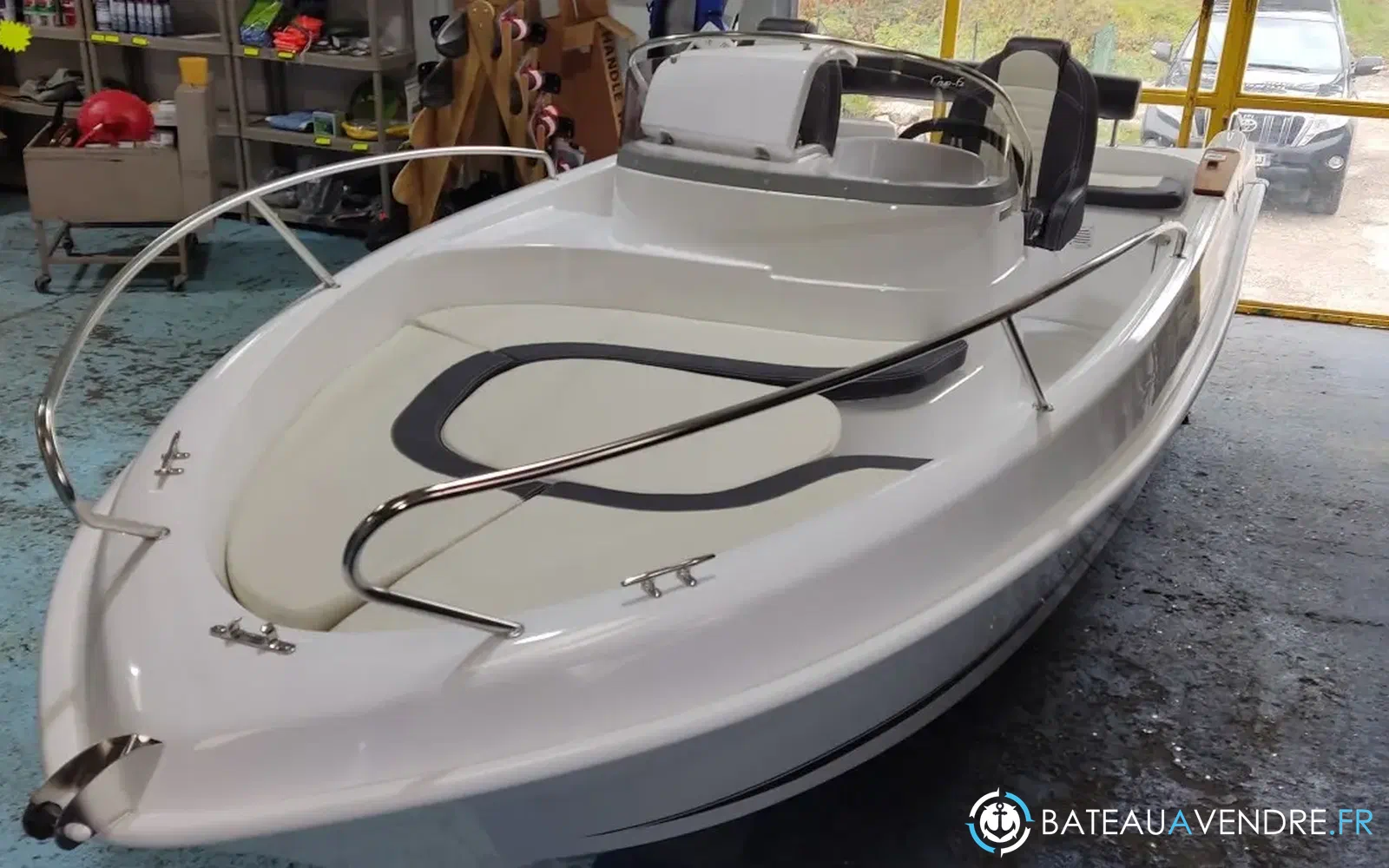slider 12 B2 Marine Cap Ferret 522 Open